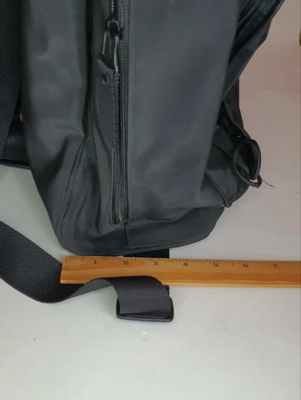 Reaction Kenneth Cole Black Drawstring Nylon Backpack + Free Gift